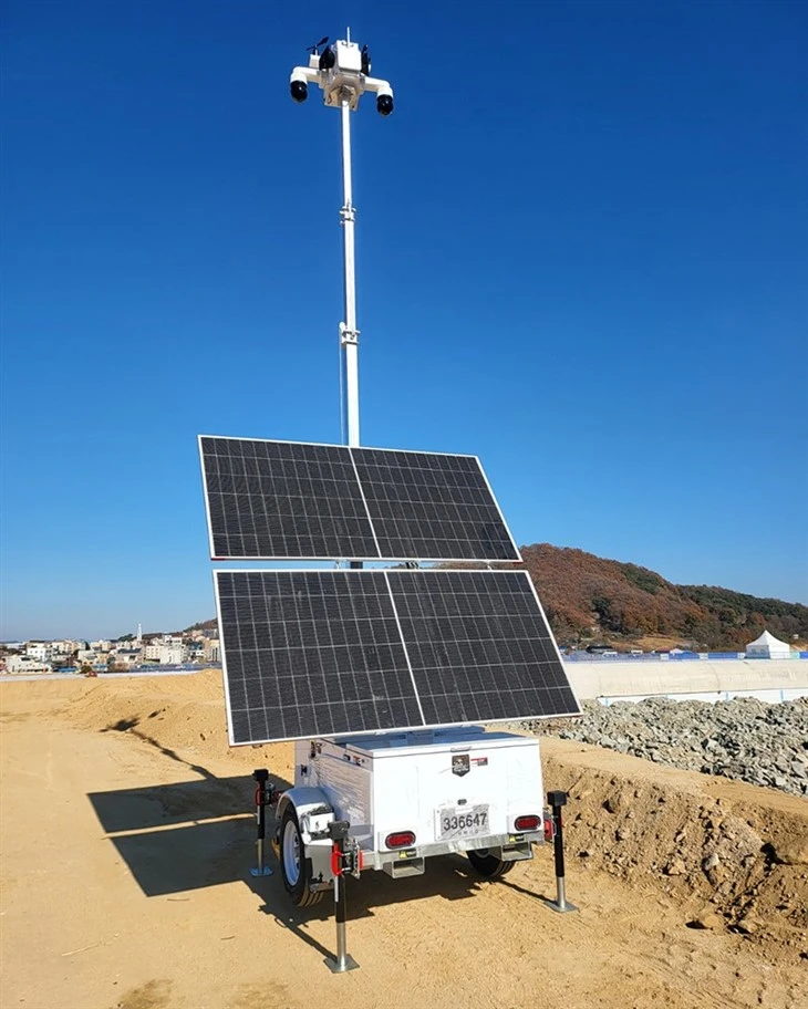 Solar CCTV Tower Connected Starlink Out Door Use manufacturers